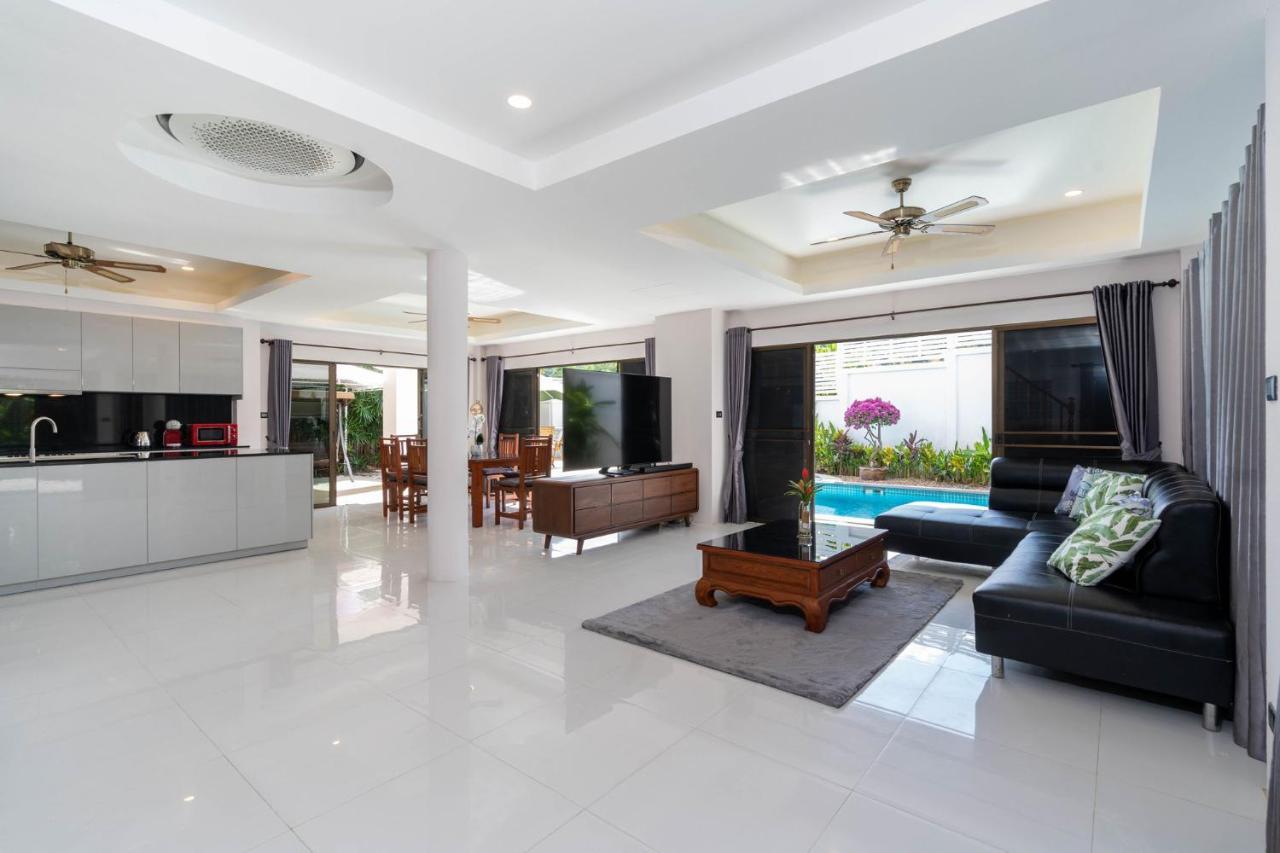 Villa Amaya, 2 Story Tropical Oasis With Green Hills View & Pool, Kamala Beach Exterior foto